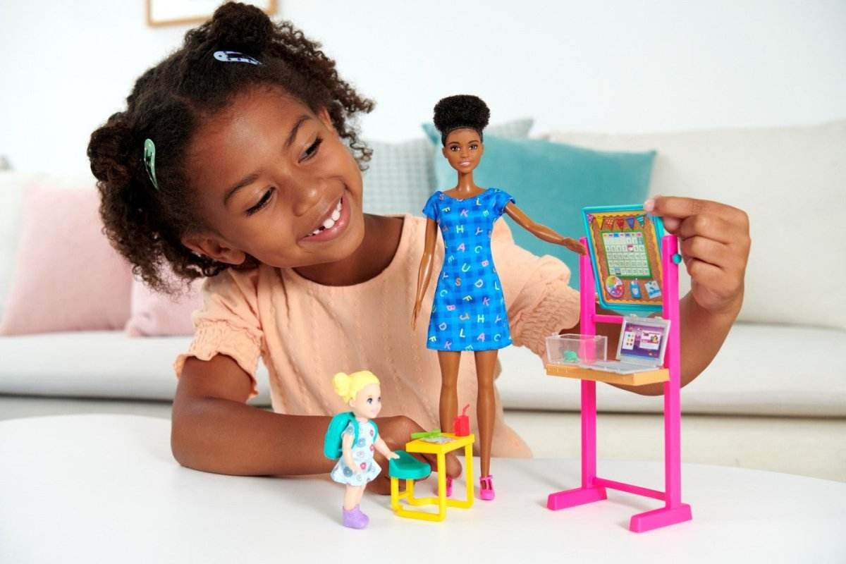 BARBIE CARIERE SET MOBILIER CU PAPUSA BRUNETA PROFESOARA - Atelieru' lui Mesterica