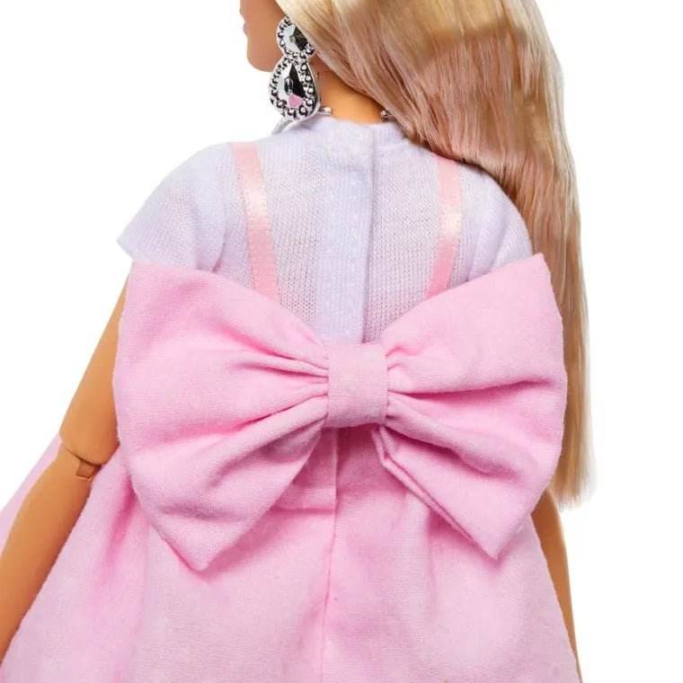 Barbie Fashion Icon - Deluxe Style - Papusa Stilata cu Rochie Roz, Ochelari Statement si Geanta Inimioara - Atelieru' lui Mesterica