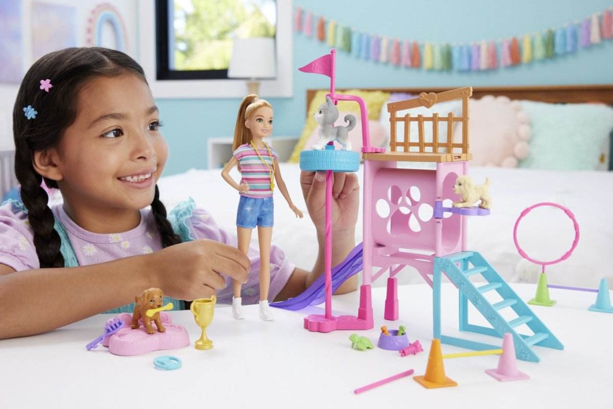 BARBIE SI STACIE PAPUSA STACIE DRESOARE DE CATEI - Atelieru' lui Mesterica