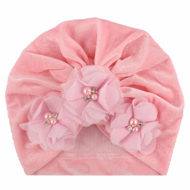 Caciulita tip turban din catifea cu flori aplicate - Atelieru' lui Mesterica