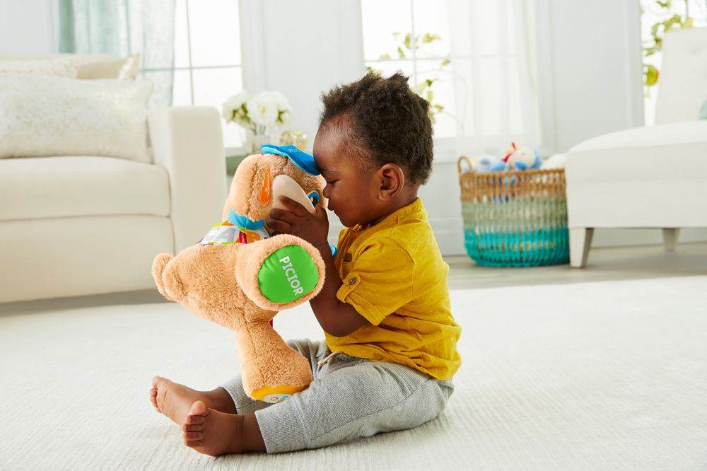 CATELUSUL VORBITOR SI EDUCATIV LIMBA ROMANA FISHER PRICE - Atelieru' lui Mesterica