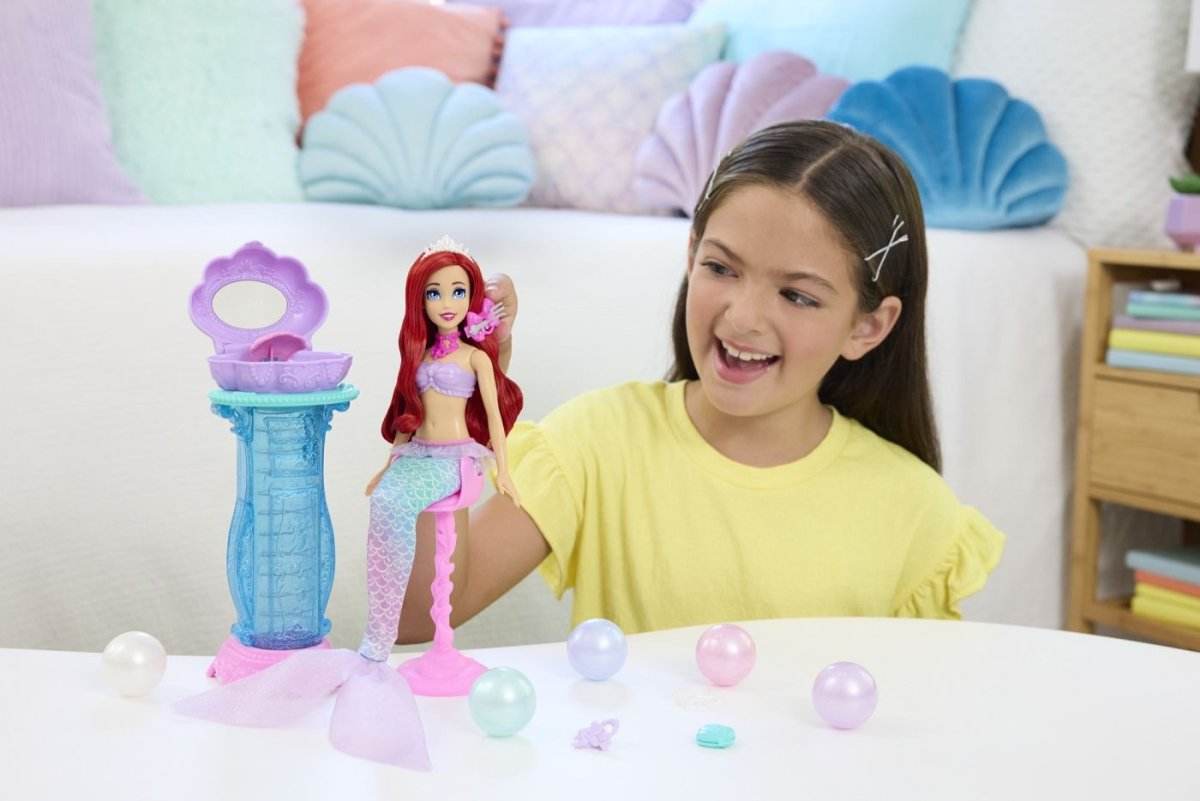DISNEY PRINCESS PAPUSA ARIEL SI MASUTA DE MACHIAJ CU SURPRIZE - Atelieru' lui Mesterica