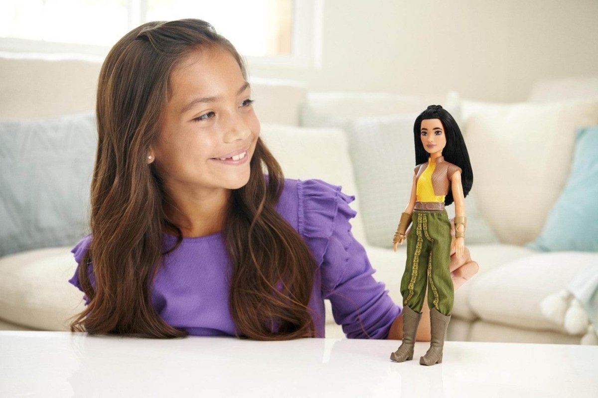 DISNEY PRINCESS PAPUSA PRINTESA RAYA Atelieru' lui Mesterica | Jucarii, haine si incaltaminte pentru copii