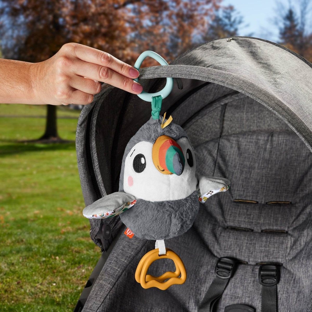 FISHER PRICE JUCARIE TUCAN DE PLUS Atelieru' lui Mesterica | Jucarii, haine si incaltaminte pentru copii