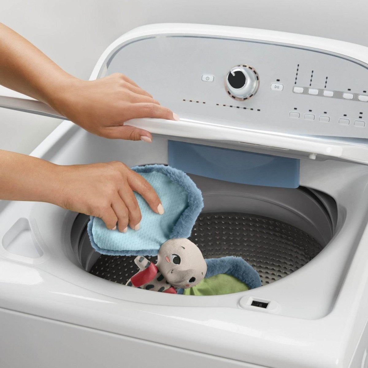 FISHER PRICE PLANET FRIENDS JUCARIE ELEFANTEL - Atelieru' lui Mesterica