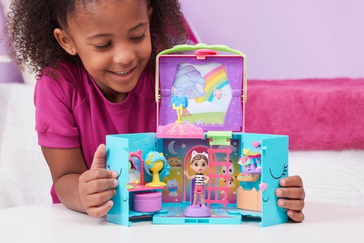GABBYS DOLLHOUSE SET DE JOACA Atelieru' lui Mesterica | Jucarii, haine si incaltaminte pentru copii