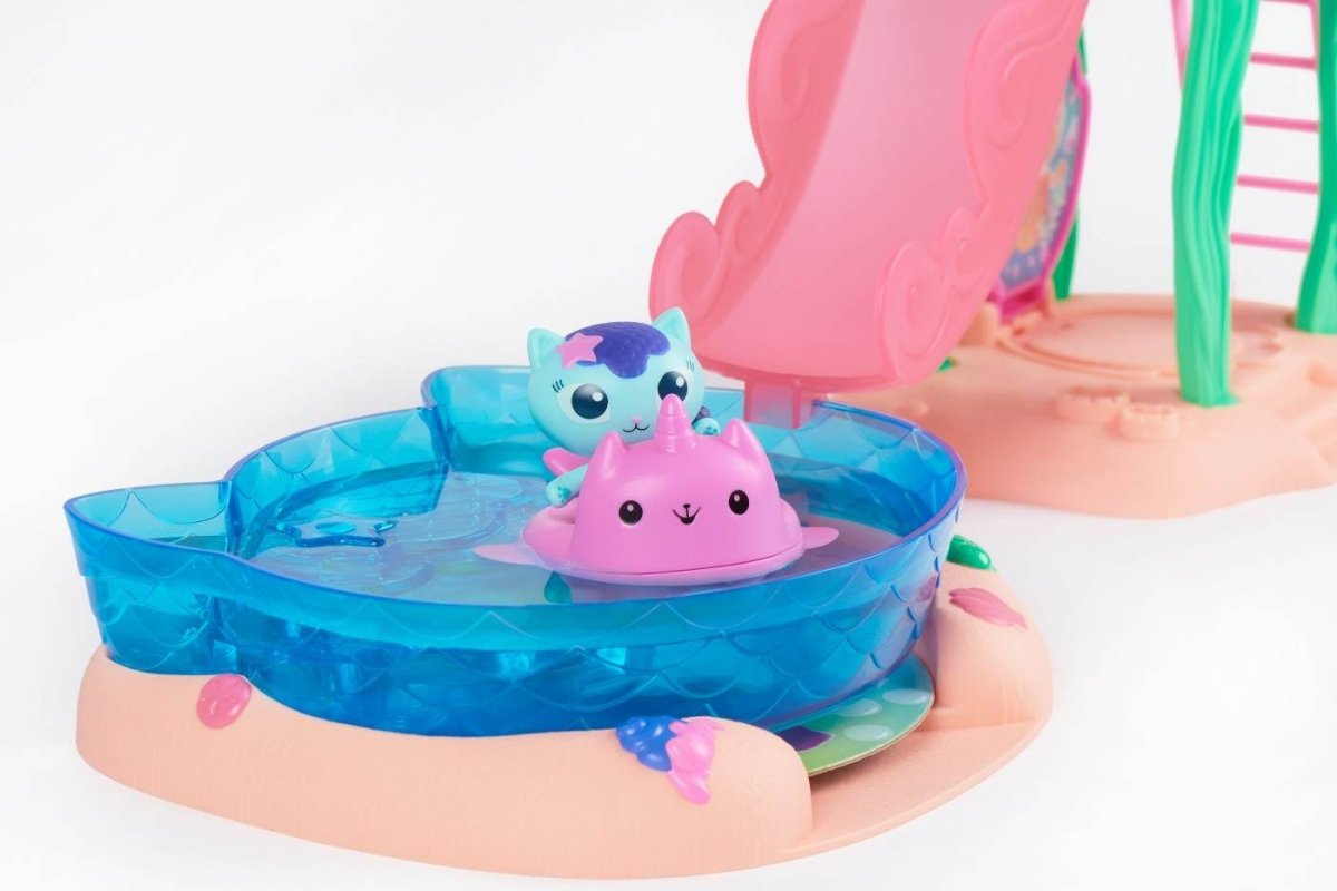 GABBYS DOLLHOUSE SET DE JOACA PISCINA Atelieru' lui Mesterica | Jucarii, haine si incaltaminte pentru copii