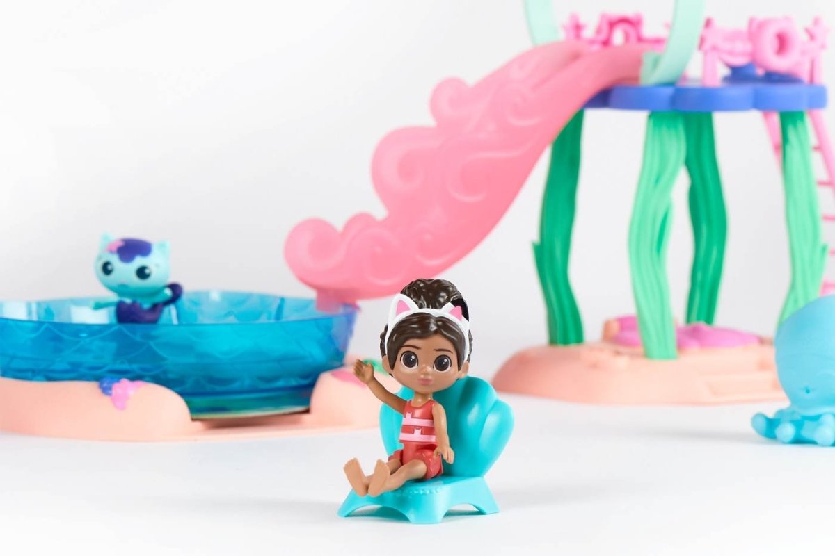 GABBYS DOLLHOUSE SET DE JOACA PISCINA Atelieru' lui Mesterica | Jucarii, haine si incaltaminte pentru copii