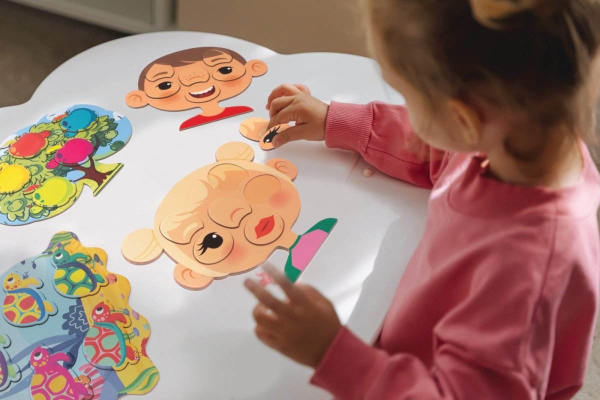 JOC EDUCATIV POTRIVESTE FORMELE - Atelieru' lui Mesterica