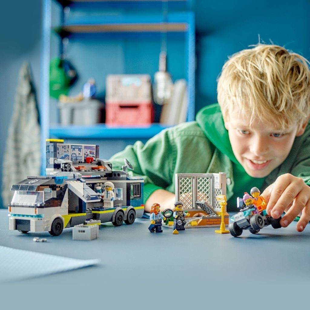 LEGO CITY LABORATOR MOBIL DE CRIMINALISTICA 60418 Atelieru' lui Mesterica | Jucarii, haine si incaltaminte pentru copii