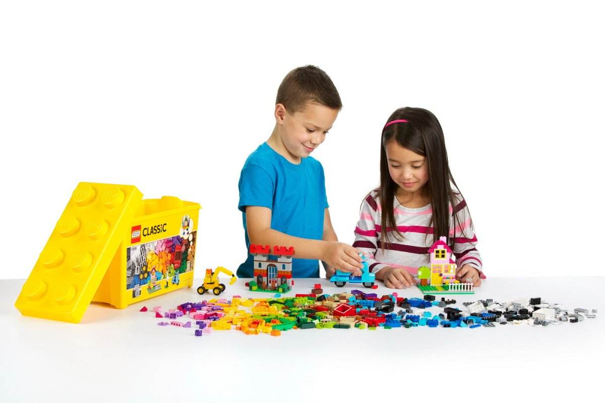 LEGO CLASSIC CONSTRUCTIE CREATIVA CUTIE MARE 10698 - Atelieru' lui Mesterica