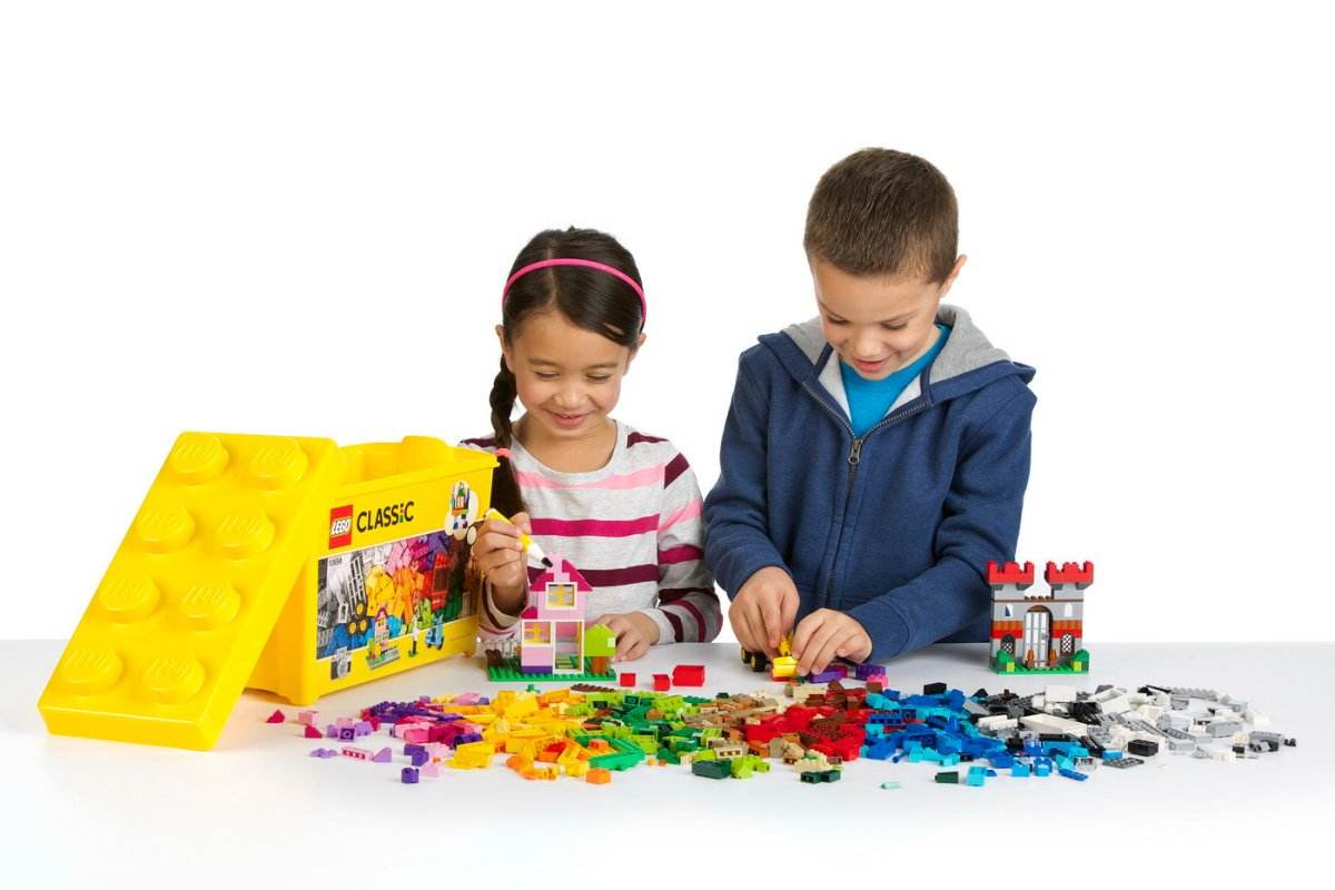 LEGO CLASSIC CONSTRUCTIE CREATIVA CUTIE MARE 10698 - Atelieru' lui Mesterica