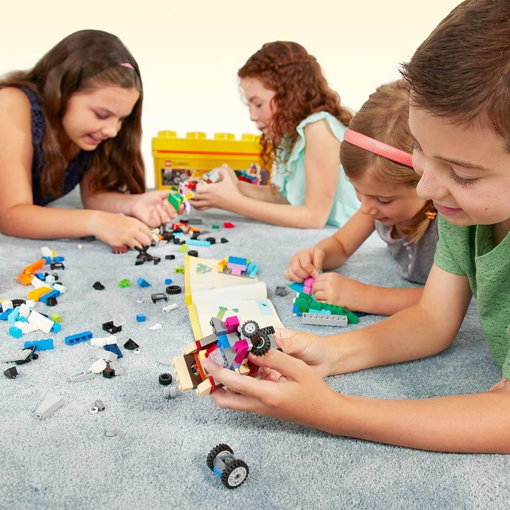LEGO CLASSIC CONSTRUCTIE CREATIVA CUTIE MEDIE 10696 - Atelieru' lui Mesterica