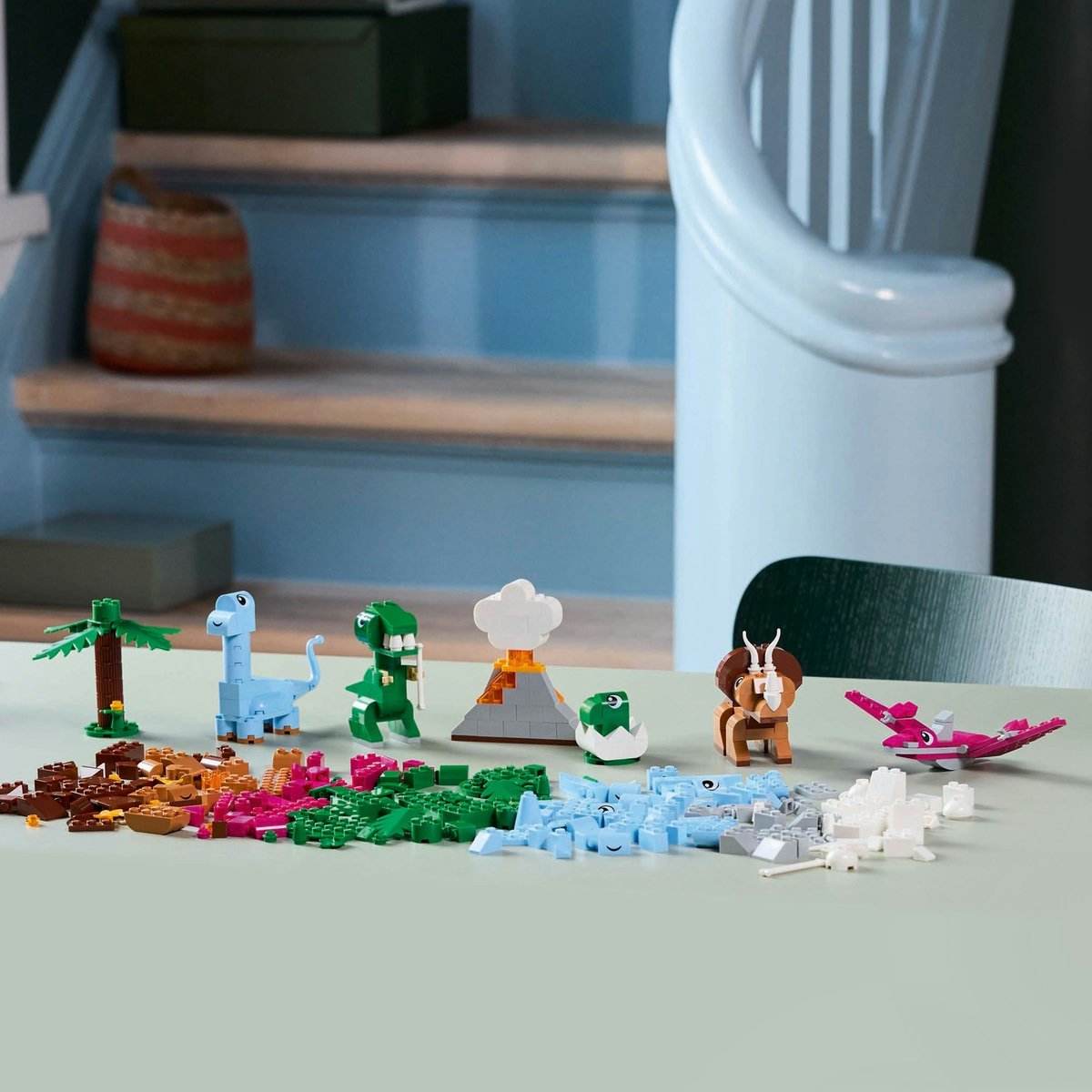 LEGO CLASSIC DINOZAURI CREATIVI 11041 - Atelieru' lui Mesterica