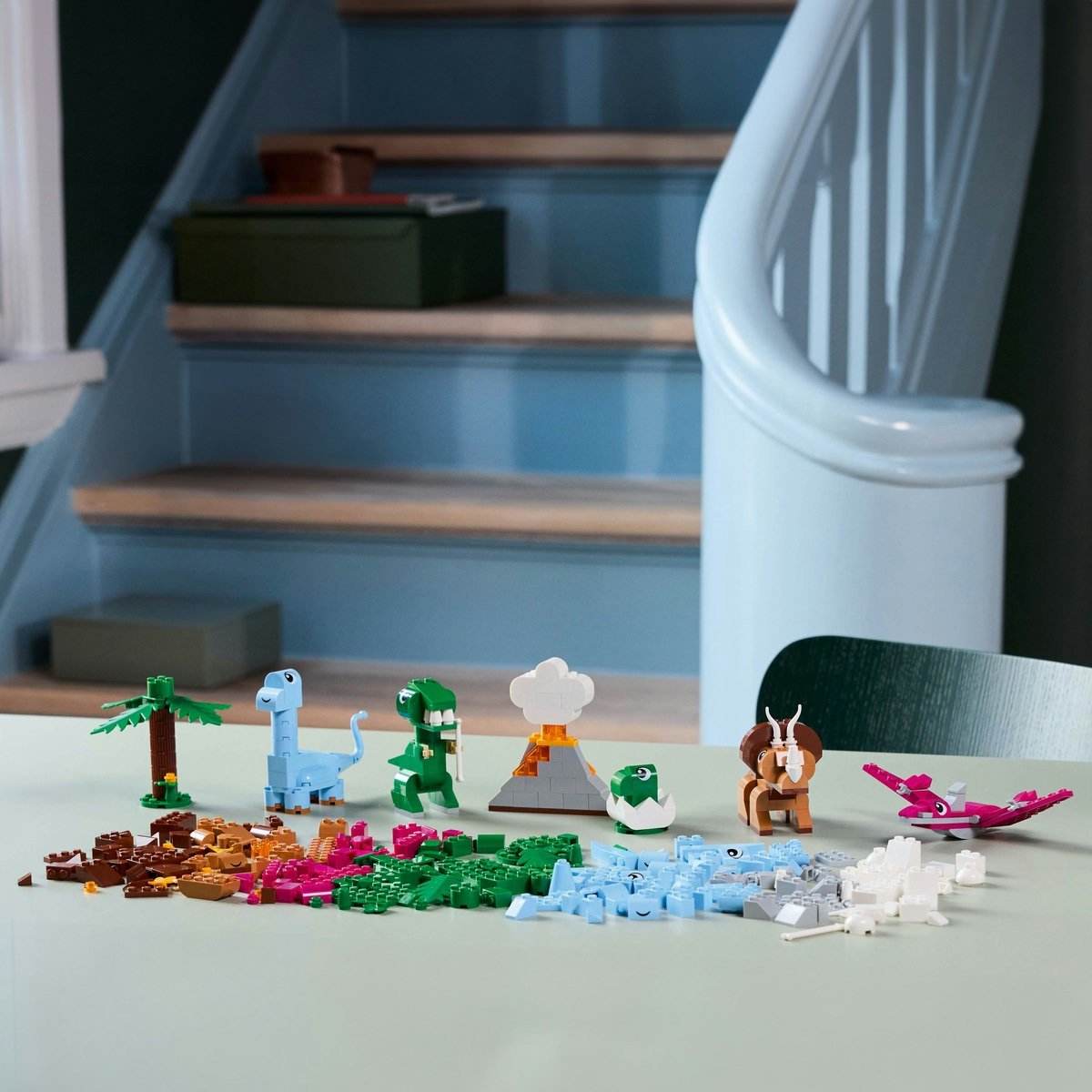 LEGO CLASSIC DINOZAURI CREATIVI 11041 - Atelieru' lui Mesterica