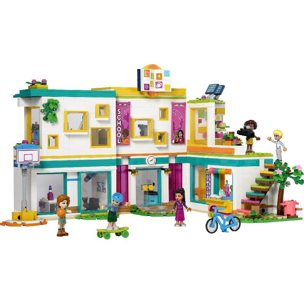 LEGO FRIENDS SCOALA INTERNATIONALA DIN HEARTLAKE 41731 Atelieru' lui Mesterica | Jucarii, haine si incaltaminte pentru copii