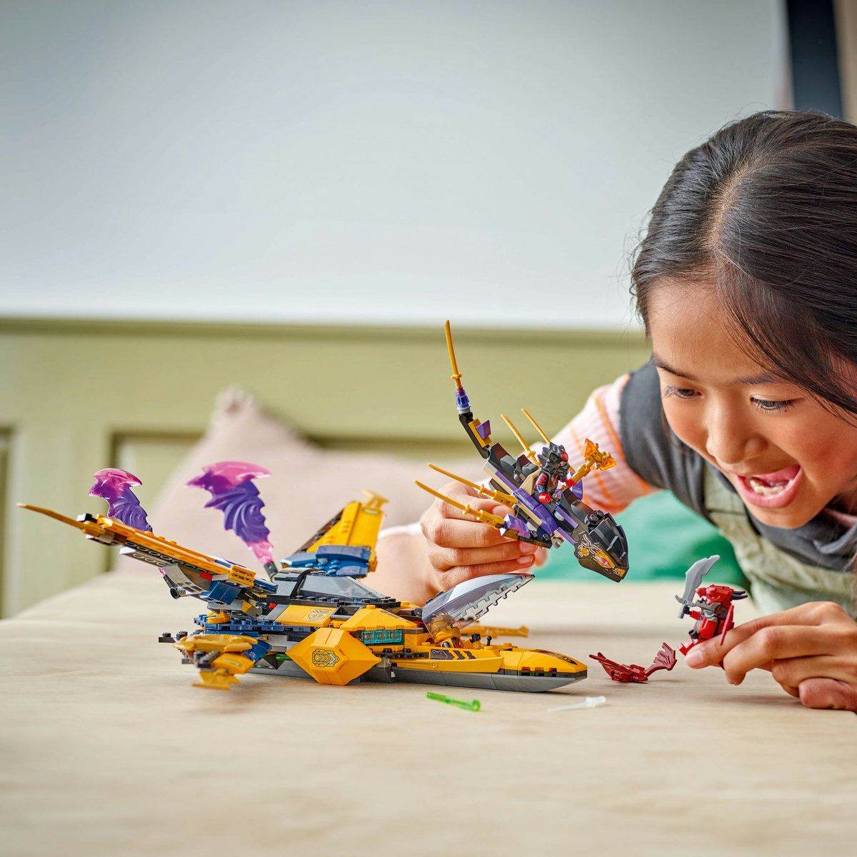 LEGO NINJAGO SUPERAVIONUL CU REACTIE AL LUI RAS SI ARIN 71833 Atelieru' lui Mesterica | Jucarii, haine si incaltaminte pentru copii