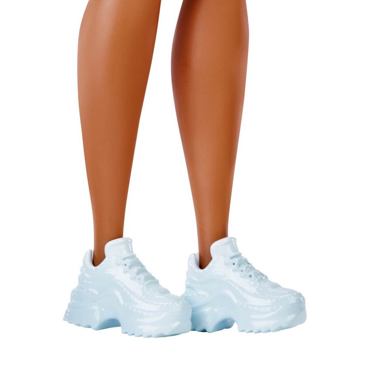 PAPUSA BARBIE FASHIONISTA BRUNETA CU SUVITE BLONDE - Atelieru' lui Mesterica
