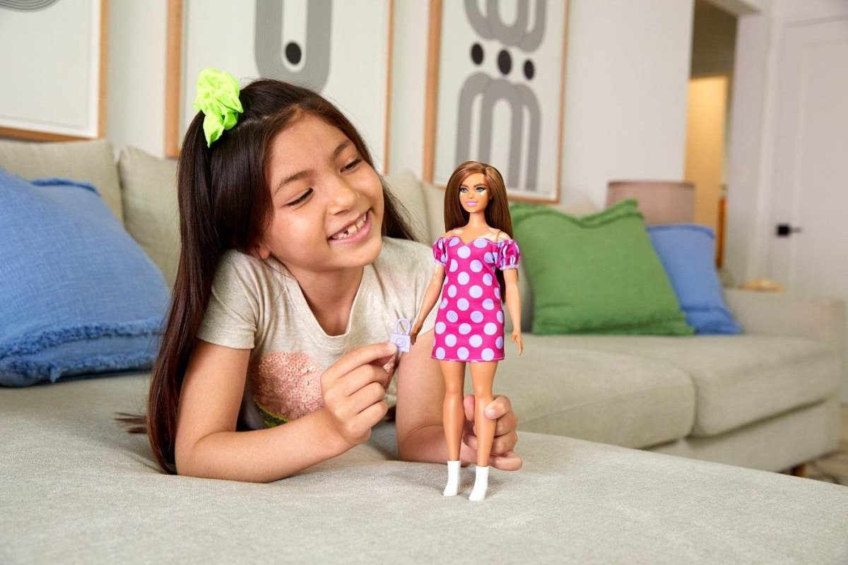 PAPUSA BARBIE FASHIONISTA SATENA CU ROCHIE ROZ CU BULINE Atelieru' lui Mesterica | Jucarii, haine si incaltaminte pentru copii