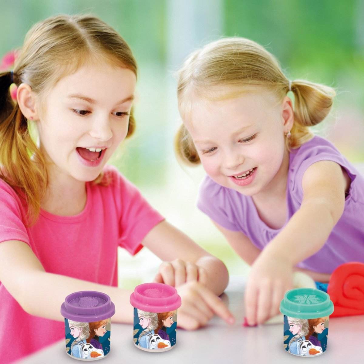 SET 10 BORCANASE DE PLASTILINA FROZEN IN AMBALAJ DE CARTON - Atelieru' lui Mesterica