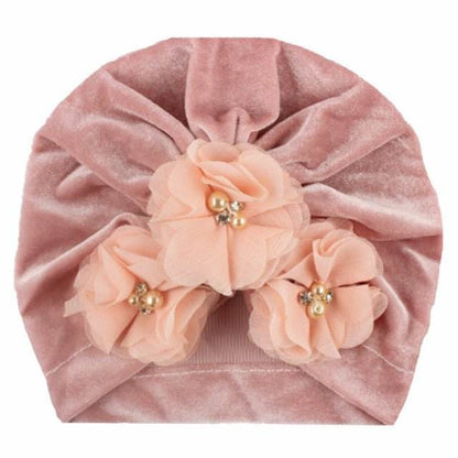 Caciulita tip turban din catifea cu flori aplicate - Atelieru' lui Mesterica