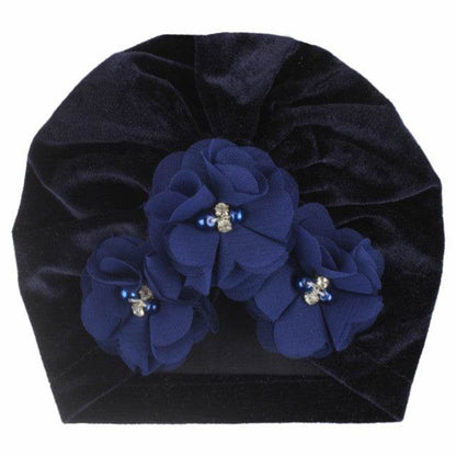 Caciulita tip turban din catifea cu flori aplicate - Atelieru' lui Mesterica