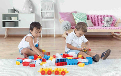 Cuburi de construit din plastic - 50 piese Atelieru' lui Mesterica | Jucarii, haine si incaltaminte pentru copii