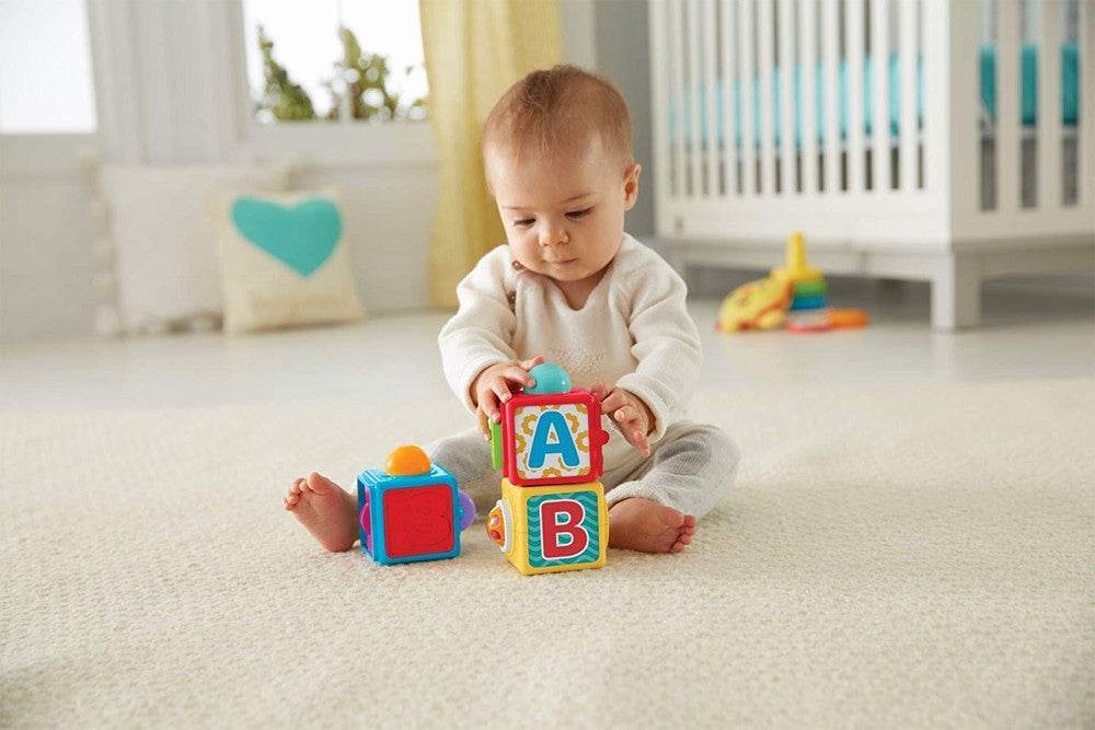 FISHER PRICE CUBURI CU ACTIVITATI - Atelieru' lui Mesterica