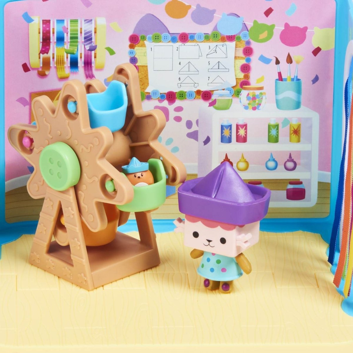 GABBYS DOLLHOUSE CAMERA DELUXE LUI BABY BOX Atelieru' lui Mesterica | Jucarii, haine si incaltaminte pentru copii