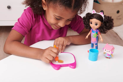 GABBYS DOLLHOUSE PAPUSA DE LUX Atelieru' lui Mesterica | Jucarii, haine si incaltaminte pentru copii