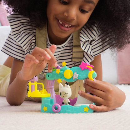 GABBYS DOLLHOUSE SET BALCON DECORAT A LUI PANDY PAWS Atelieru' lui Mesterica | Jucarii, haine si incaltaminte pentru copii
