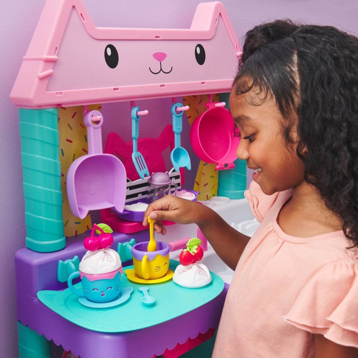 GABBYS DOLLHOUSE SET PENTRU PRAJITURI Atelieru' lui Mesterica | Jucarii, haine si incaltaminte pentru copii