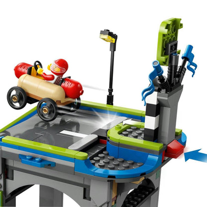 LEGO CITY FARA LIMITE: RAMPA PENTRU CURSE DE MASINI 60460 - Atelieru' lui Mesterica