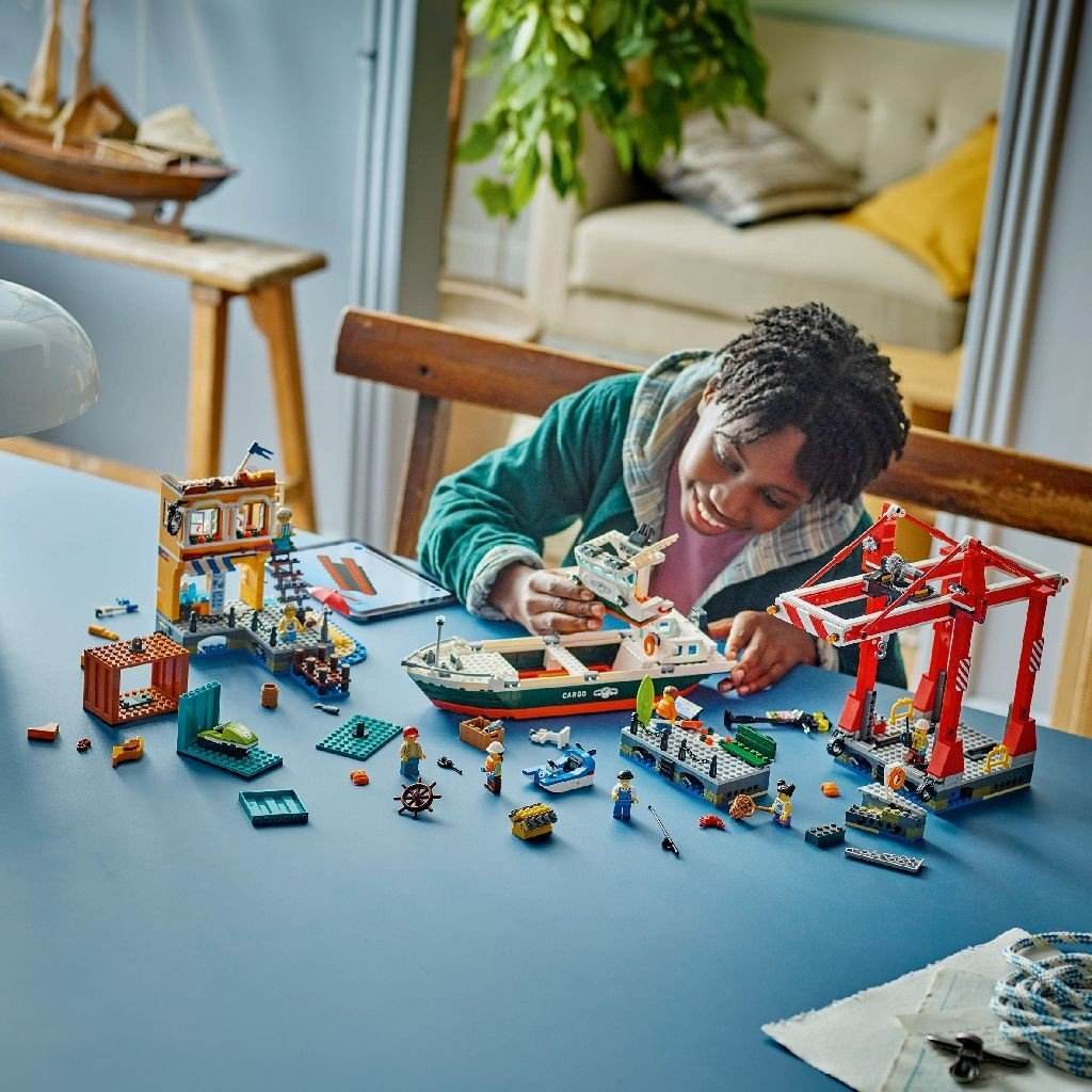 LEGO CITY PORT SI NAVA DE TRANSPORT MARFA 60422 - Atelieru' lui Mesterica