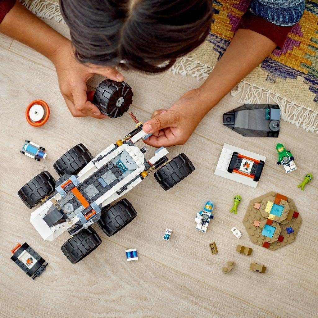 LEGO CITY ROVER DE EXPLORARE SPATIALA SI VIATA EXTRATERESTRA 60431 Atelieru' lui Mesterica | Jucarii, haine si incaltaminte pentru copii