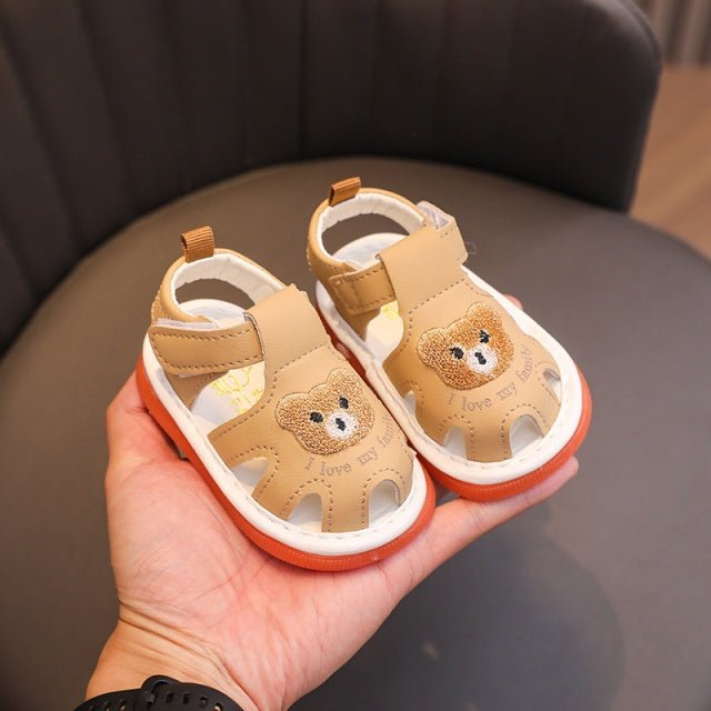 Sandalute crem cu piuitoare - Bear family Atelieru' lui Mesterica | Jucarii, haine si incaltaminte pentru copii